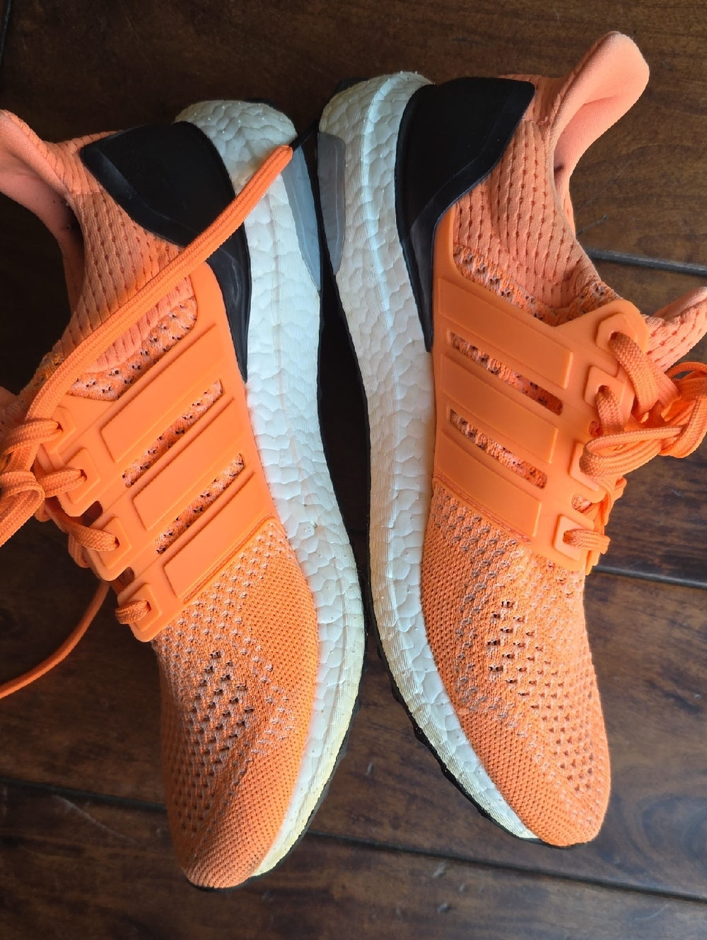 Adidas Ultra Boost - Picture 3 of 6